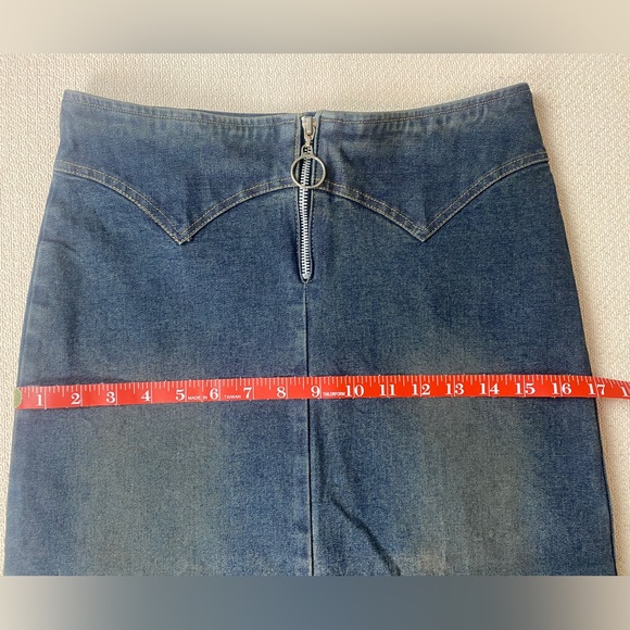 VINTAGE Y2K Monteau Denim Skirt with Front Zipper - Picture 6 of 8
